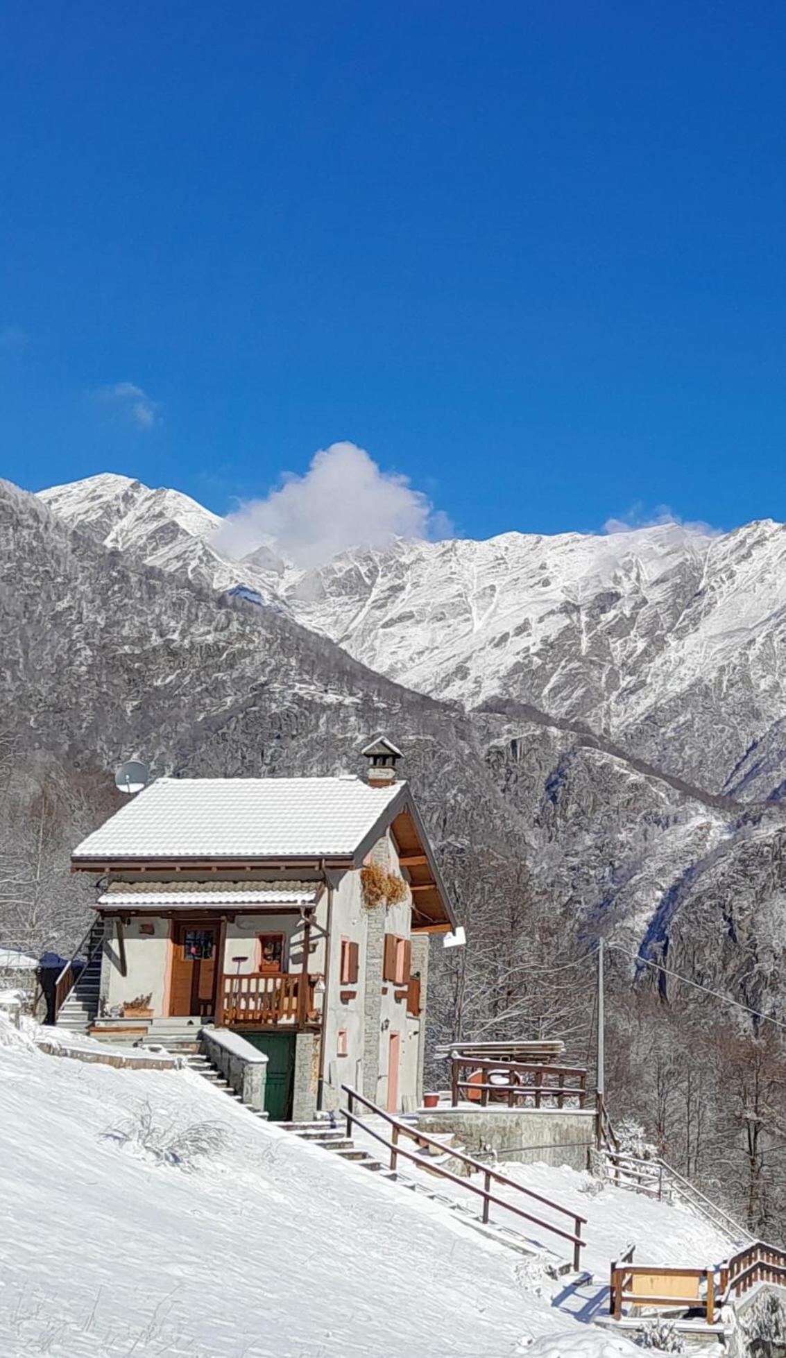 Casa All'Alpe Gaggetto B & B Anzino Exterior photo